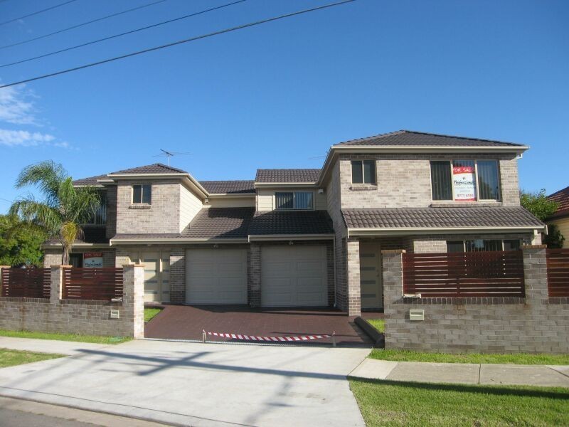 13 Forrest Road, East Hills NSW 2213