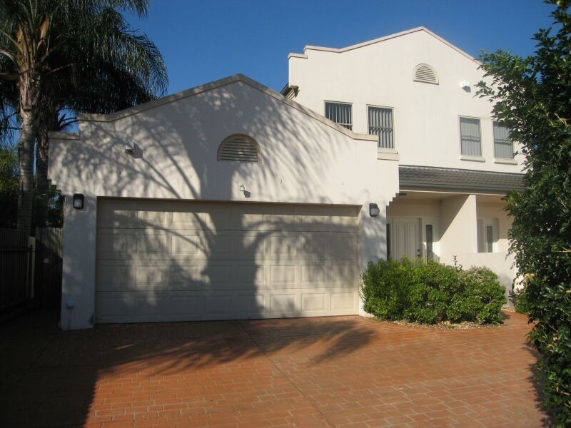 3/853 Henry Lawson Drive, Picnic Point NSW 2213