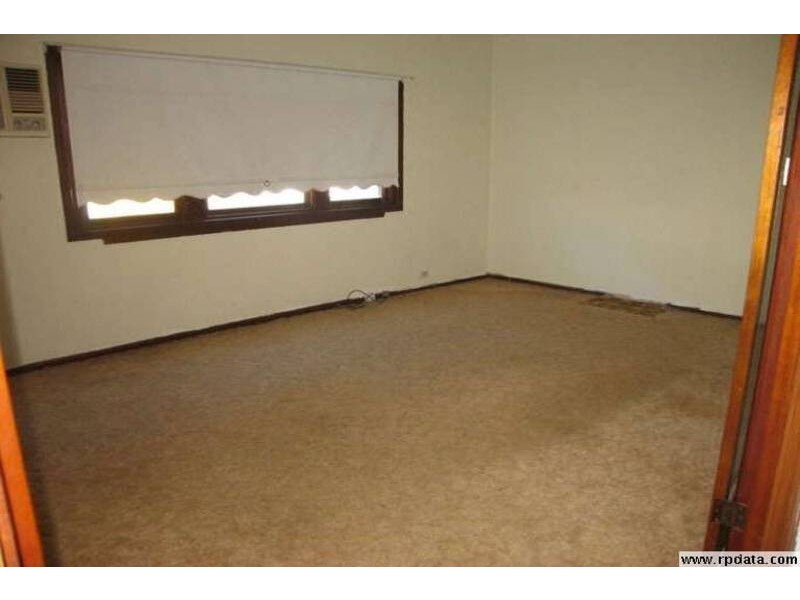 15 Singleton Avenue, East Hills NSW 2213