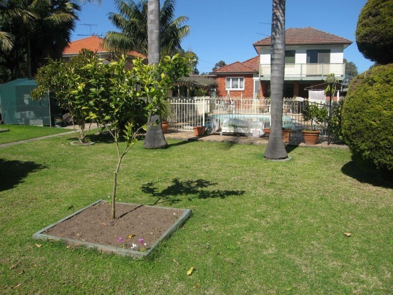 46 Haig Avenue, Georges Hall NSW 2198