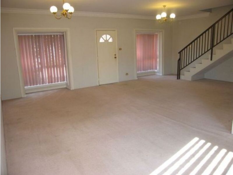 2/9 Redwood Close, Padstow Heights NSW 2211