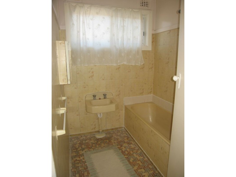 41 Killara Avenue, Panania NSW 2213