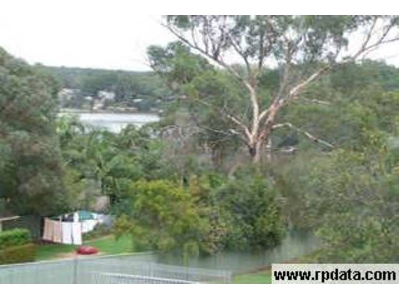 782 Henry Lawson Drive, Picnic Point NSW 2213