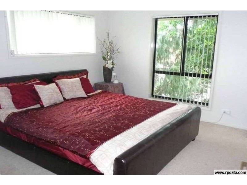 782 Henry Lawson Drive, Picnic Point NSW 2213