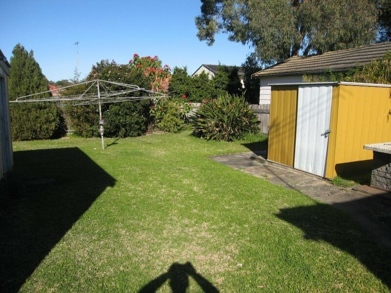 15 Singleton Avenue, East Hills NSW 2213