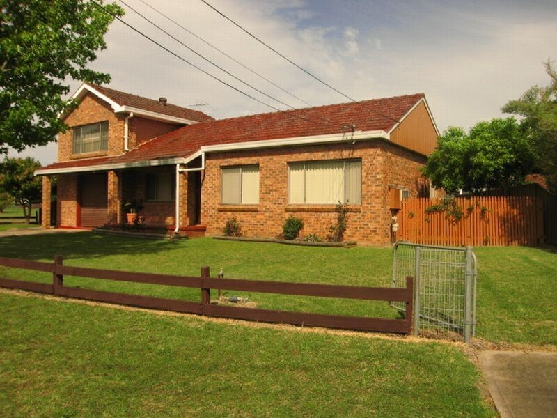 16 Alliance Avenue, Revesby NSW 2212