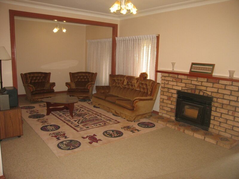 25 Lucas Road, East Hills NSW 2213