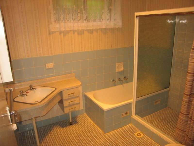 14 Whittle Avenue, Milperra NSW 2214