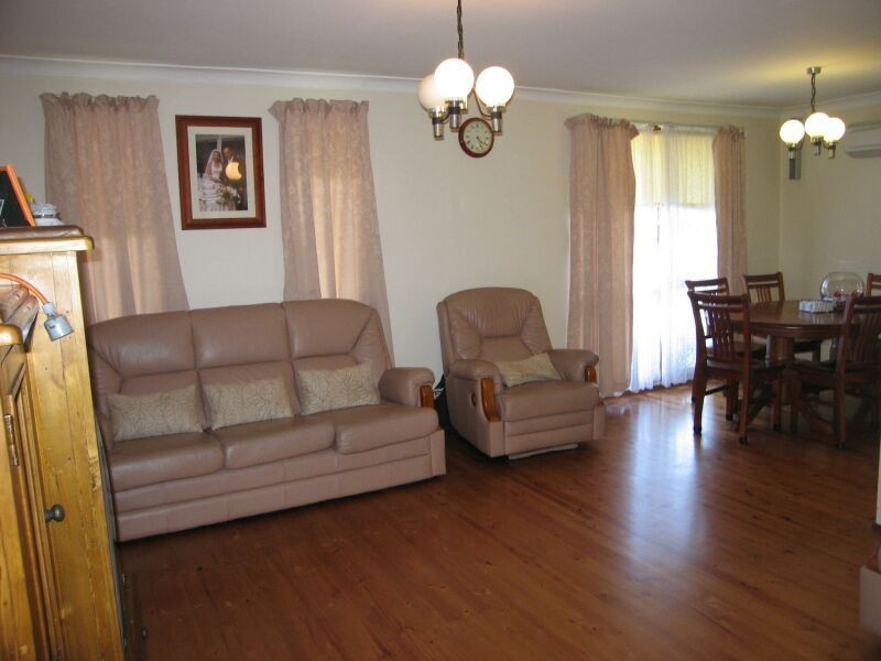 8 Treadgold Street, Milperra NSW 2214