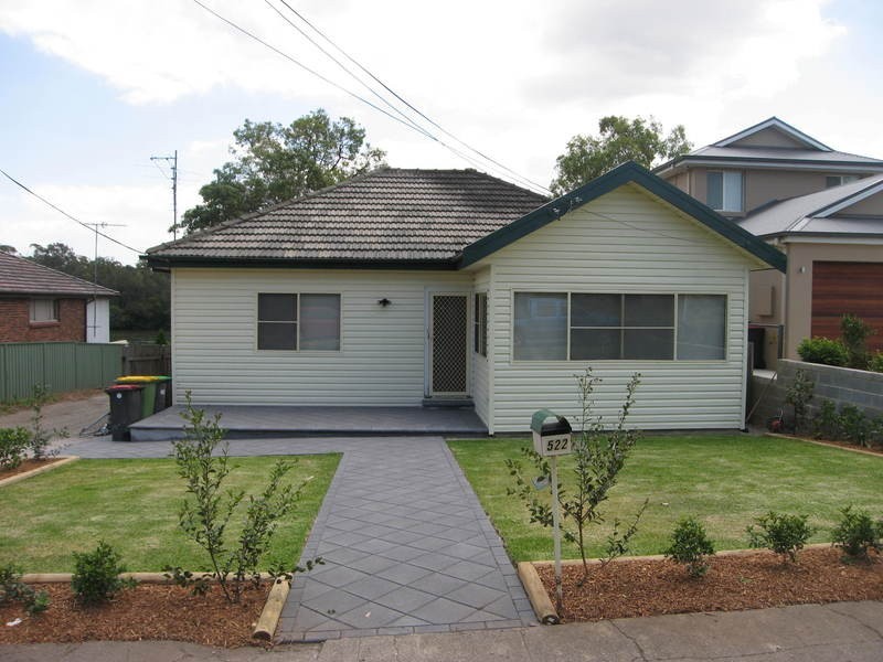 522 Henry Lawson Drive, East Hills NSW 2213