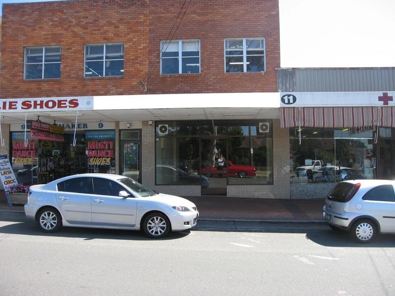 11 Howard Road, Padstow NSW 2211