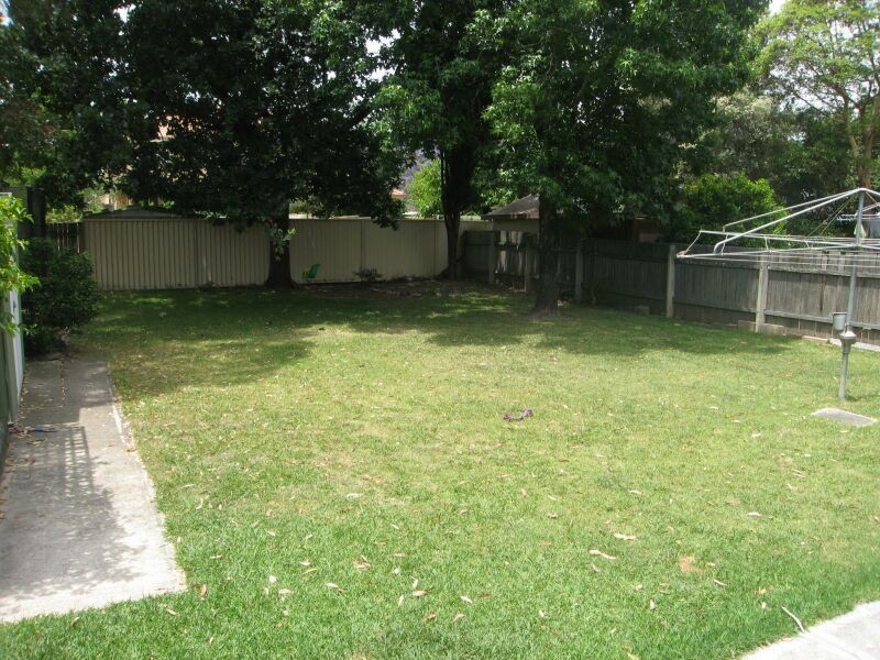 25 Laundess Avenue, Panania NSW 2213