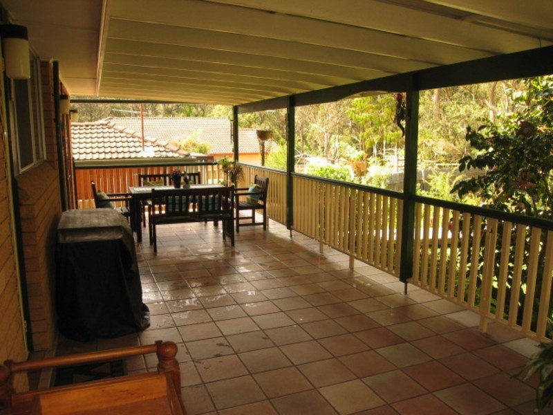 19 Amberdale Avenue, Picnic Point NSW 2213