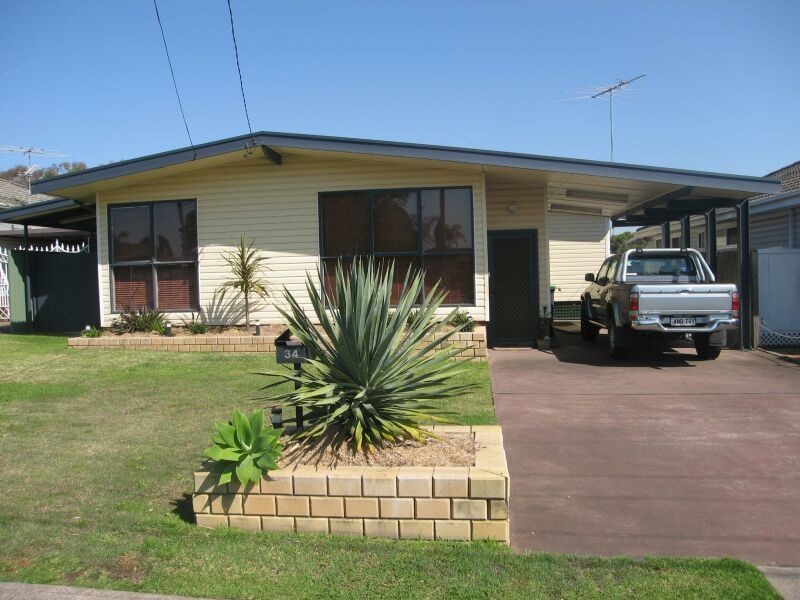 34 Amiens Avenue, Milperra NSW 2214