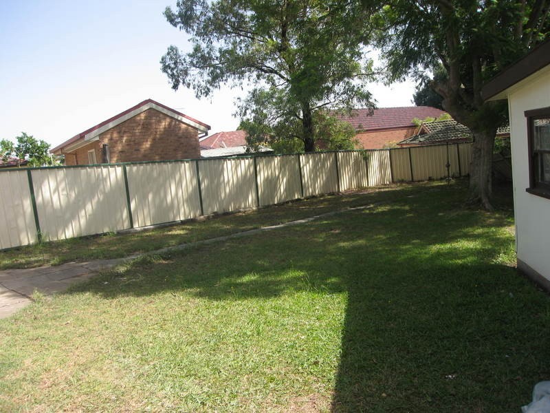 2 Banks Street, Padstow NSW 2211