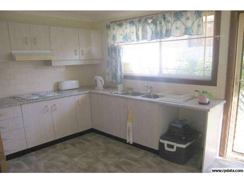 2/10 Forrest Road, East Hills NSW 2213