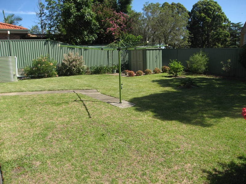 9 Stretham Avenue, Picnic Point NSW 2213