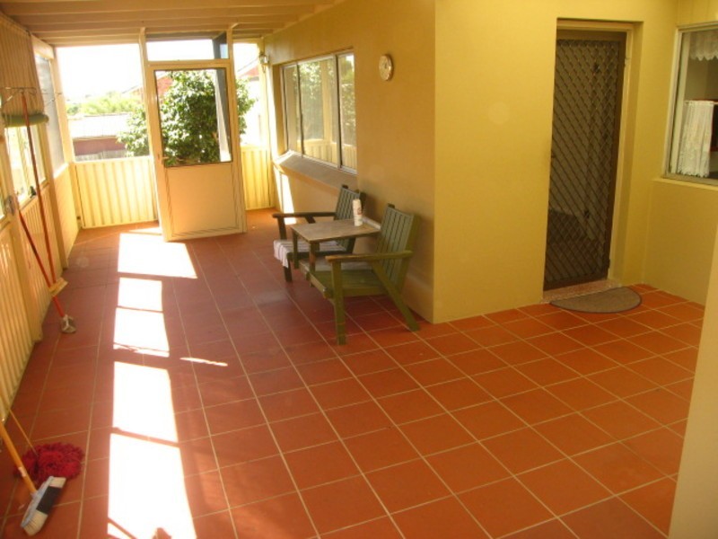 9 Stretham Avenue, Picnic Point NSW 2213