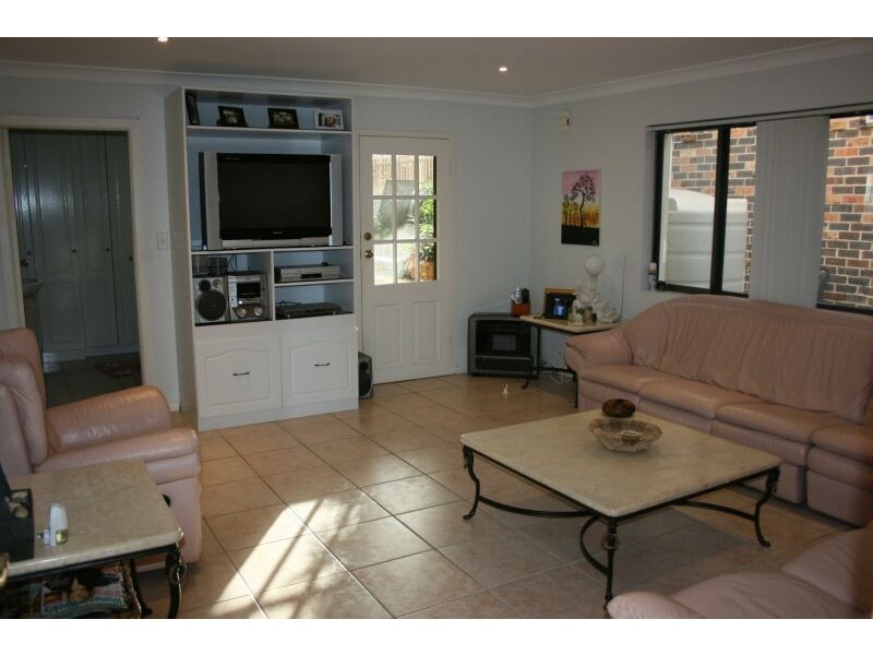 72 Burbank Avenue, Picnic Point NSW 2213