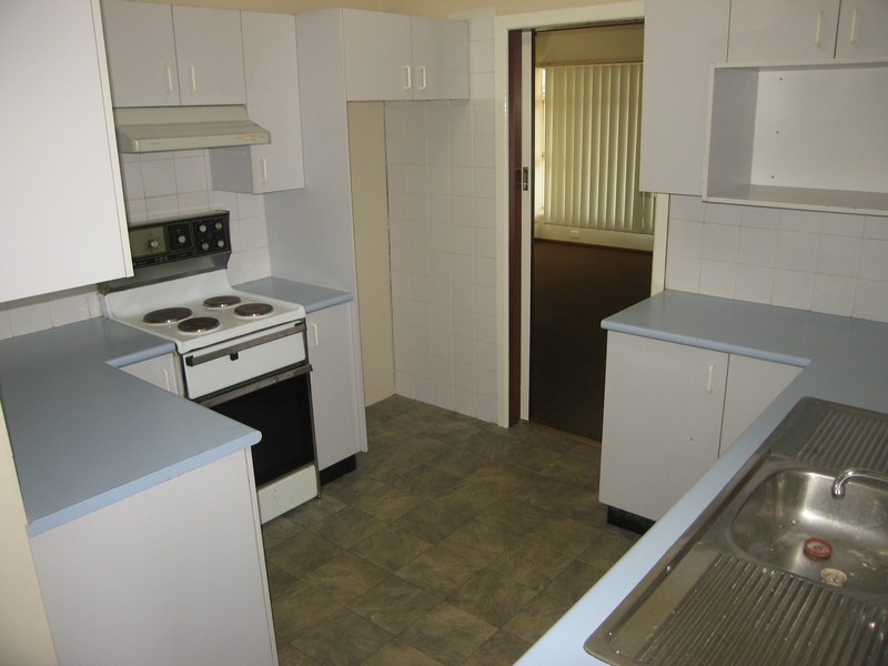 72 Thomas Street, Picnic Point NSW 2213