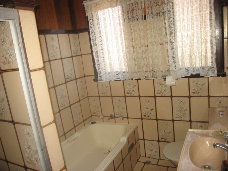 72 Thomas Street, Picnic Point NSW 2213