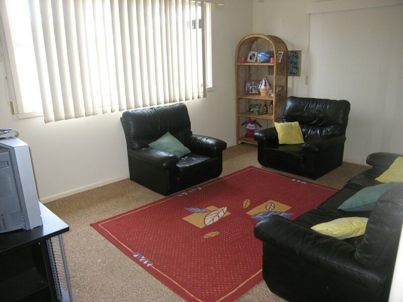 19 Apex Avenue, Picnic Point NSW 2213