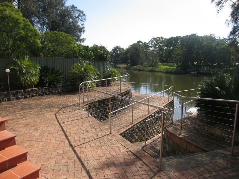 11 Auld Avenue, Milperra NSW 2214