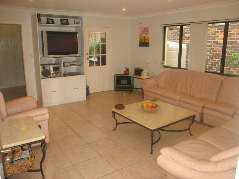 72 Burbank Avenue, Picnic Point NSW 2213