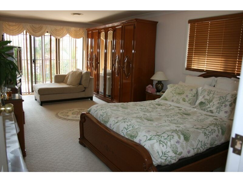 72 Burbank Avenue, Picnic Point NSW 2213