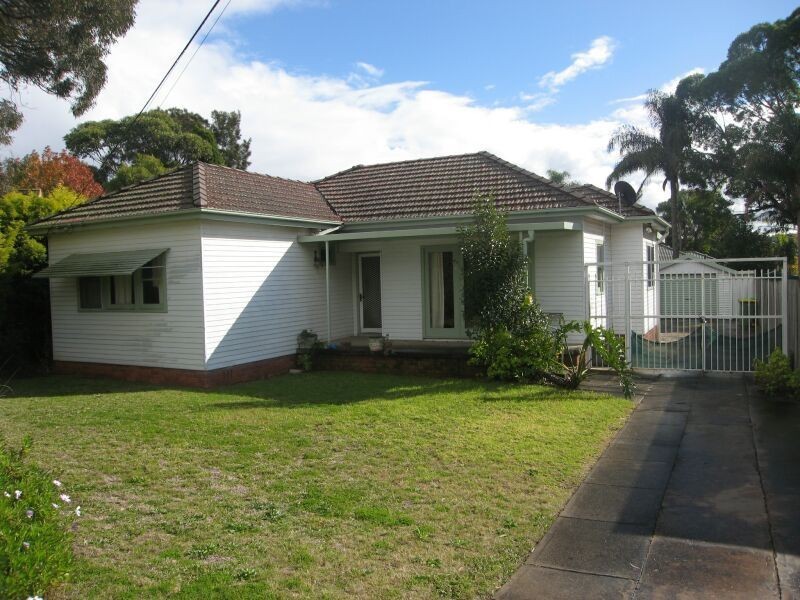 10 Kerrie Crescent, Panania NSW 2213