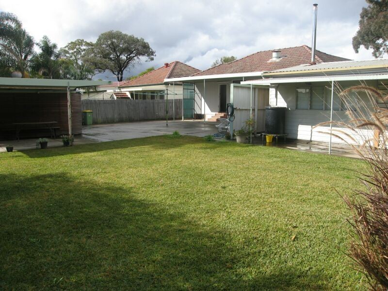 10 Kerrie Crescent, Panania NSW 2213