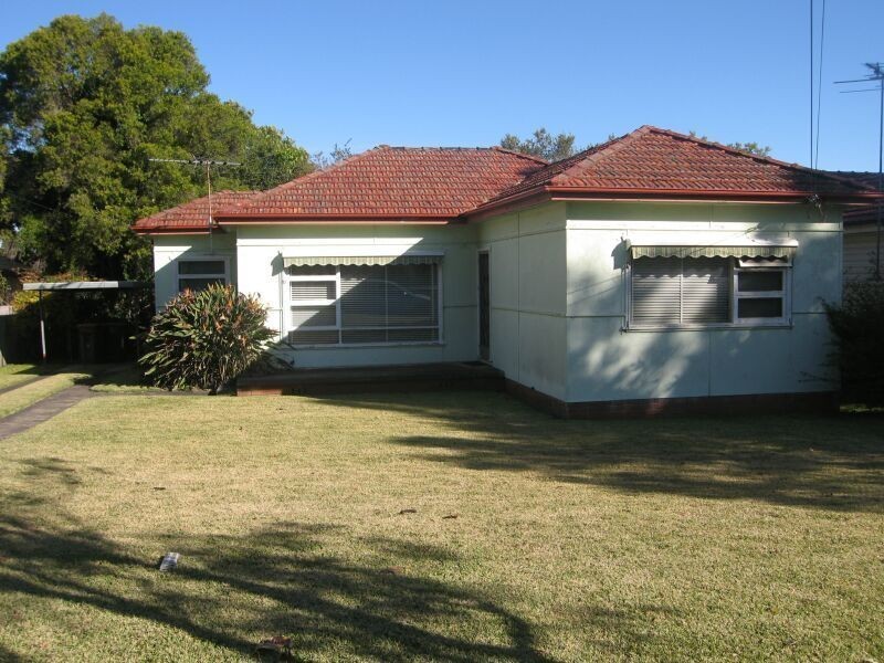 10 Ellesmere Street, Panania NSW 2213