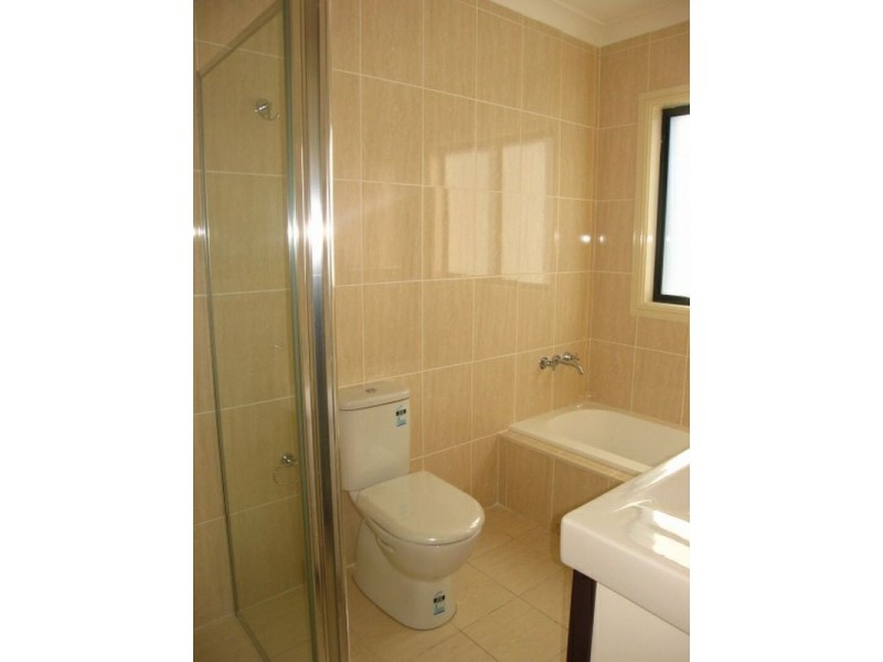 4/1 Childs Street, East Hills NSW 2213