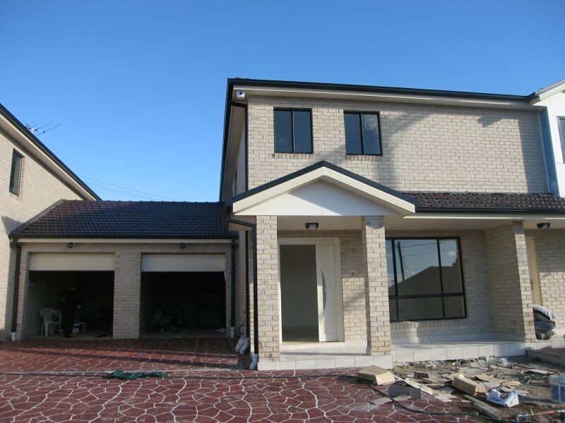 2/1 Childs Street, East Hills NSW 2213