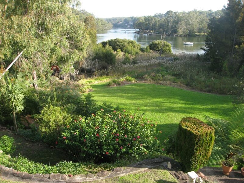 770a Henry Lawson Drive, Picnic Point NSW 2213