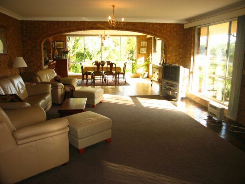 770a Henry Lawson Drive, Picnic Point NSW 2213