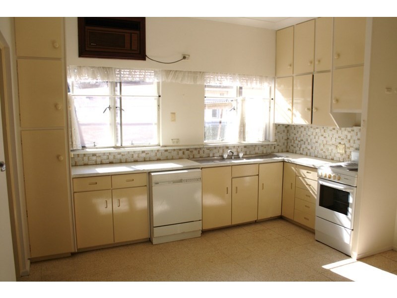 20 Park Road, East Hills NSW 2213