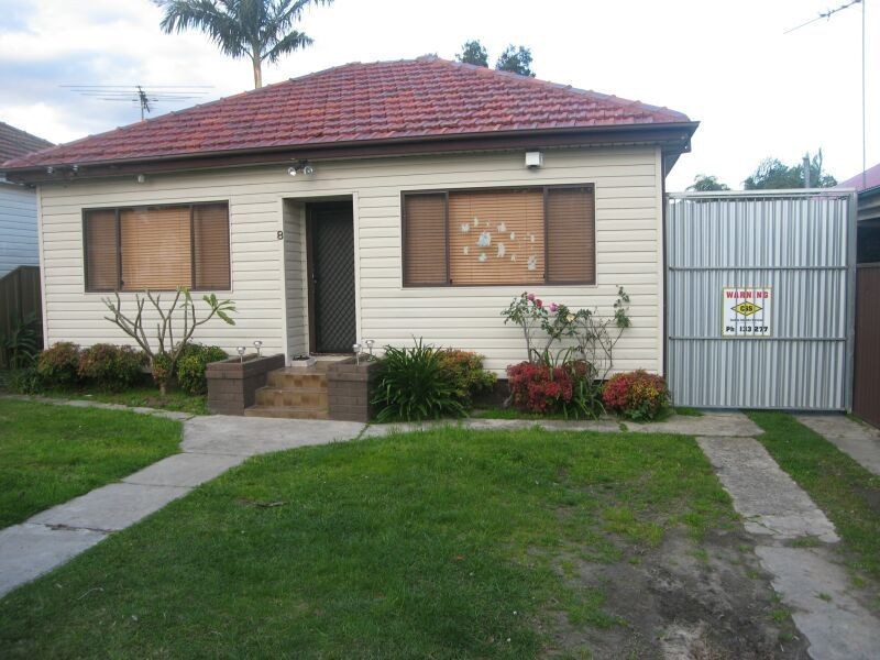 8 Ashcroft Street, Georges Hall NSW 2198