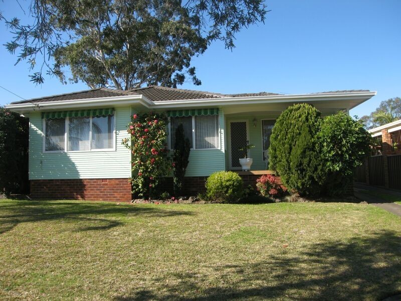 9 Dernancourt Parade, Milperra NSW 2214