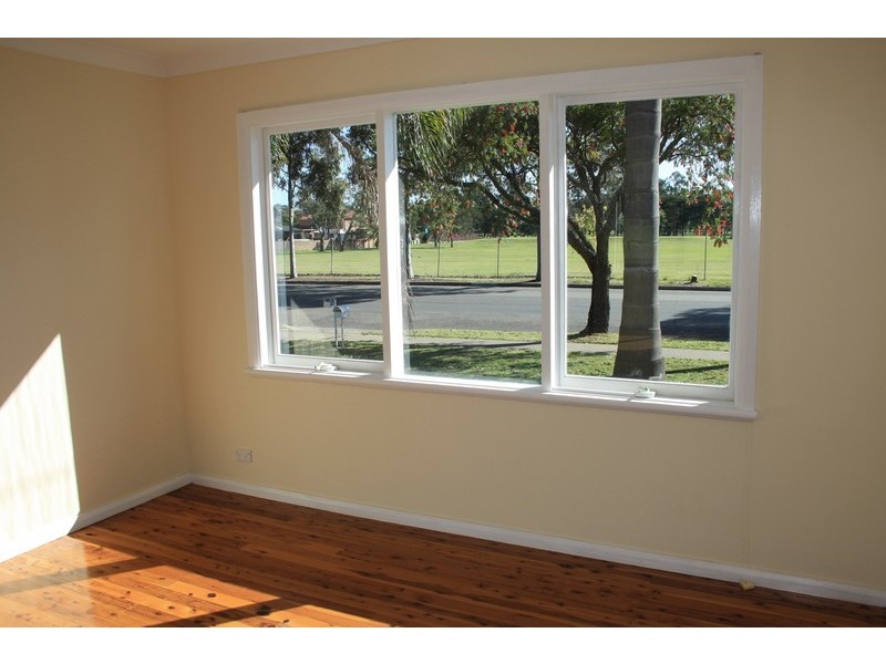 32 Bullecourt Avenue, Milperra NSW 2214