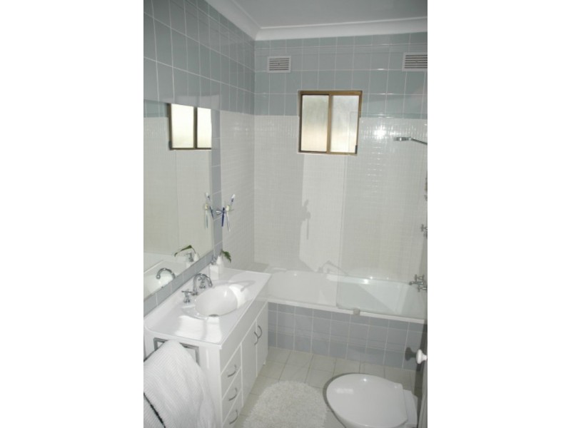 32 Vega Street, Revesby NSW 2212