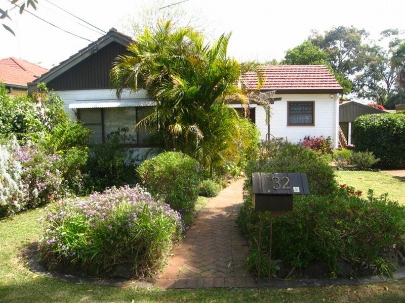 32 Seaforth Avenue, Oatley NSW 2223