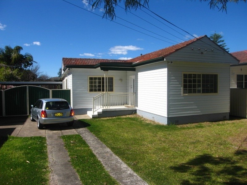 3 Victor Avenue, Panania NSW 2213