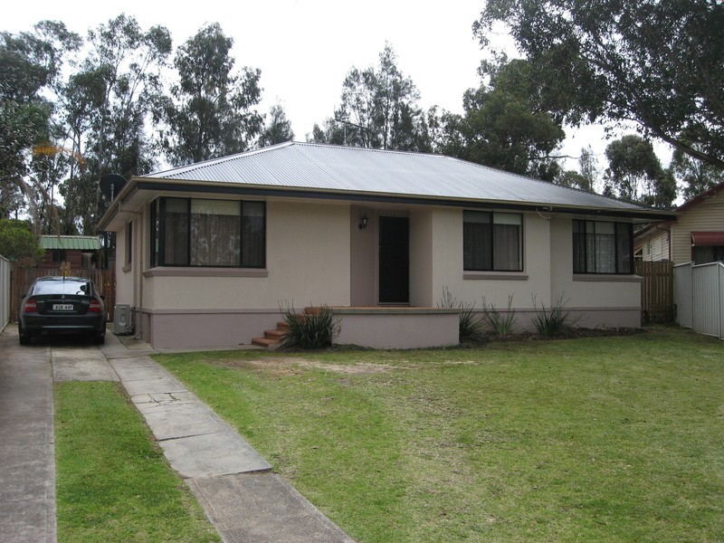 22 Mae Crescent, Panania NSW 2213