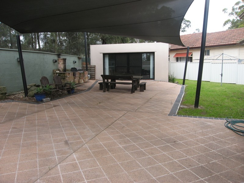 22 Mae Crescent, Panania NSW 2213