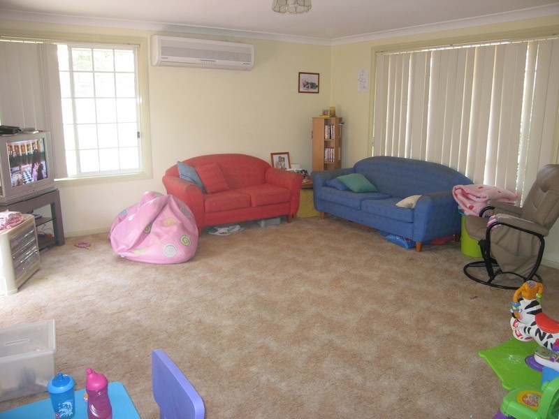 2/35 Childs Street, East Hills NSW 2213