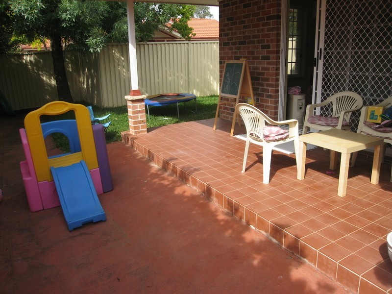 2/35 Childs Street, East Hills NSW 2213