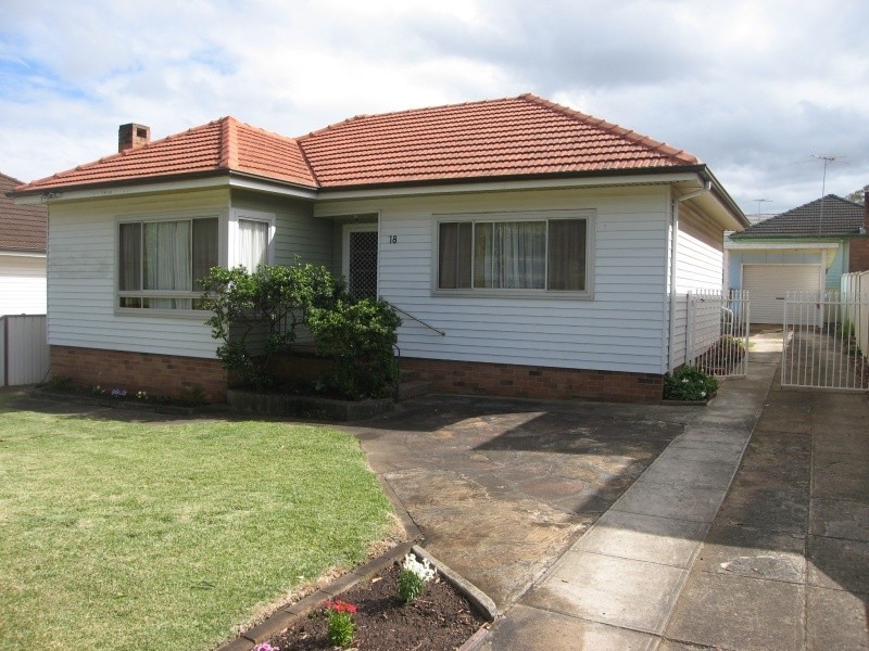 18 Phillip Street, Panania NSW 2213