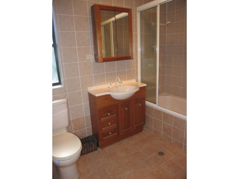 27 Ashmead Avenue, Revesby NSW 2212