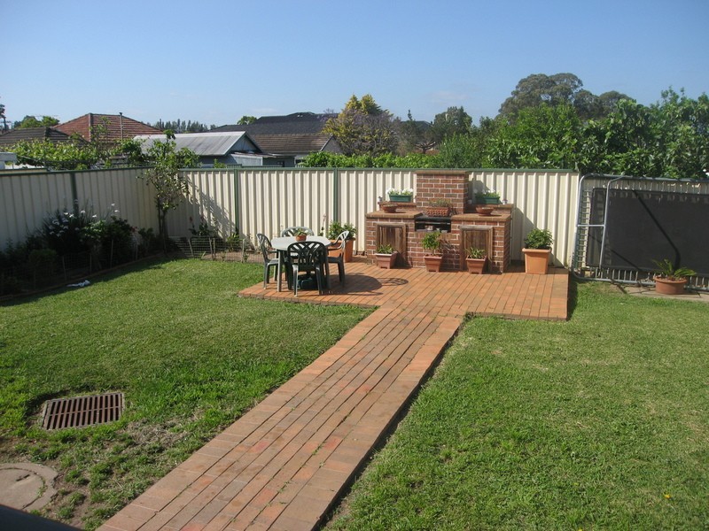 2/88 Eldridge Road, Condell Park NSW 2200